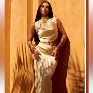 Super cute tiger mist set, worn once